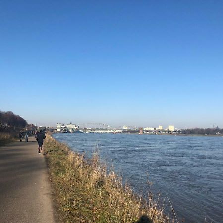 Rheinblick Sommershof Köln Exteriör bild